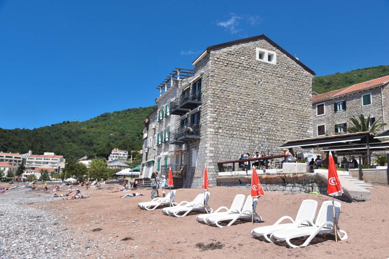 Beach House Petrovac Buitenkant foto